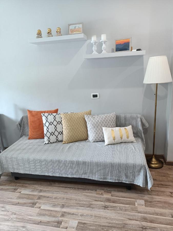 Deco & Retro Apartment ラ・スペツィア エクステリア 写真